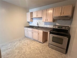 63 Harris St in Rochester, NY - Building Photo - Building Photo