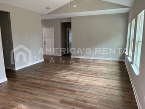 302 Kennesaw Ave in Bay Minette, AL - Building Photo - Building Photo