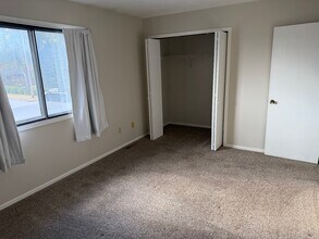 315 E Van Dorn St in Polk City, IA - Building Photo - Building Photo