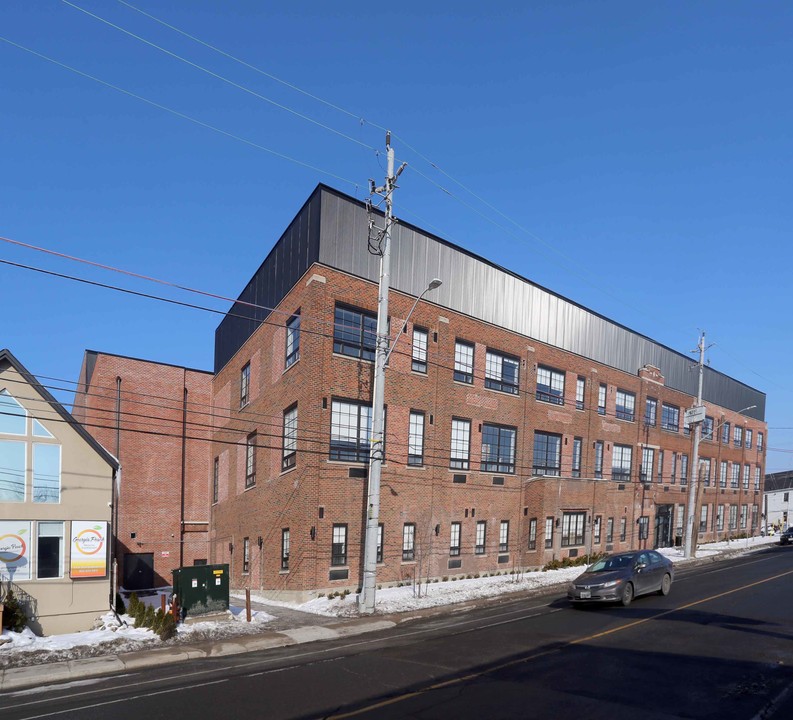 Dundurn Lofts in Hamilton, ON - Building Photo