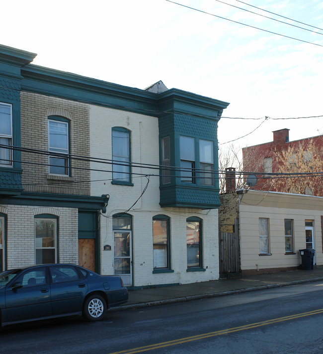 202-204 Ontario St in Cohoes, NY - Building Photo - Building Photo