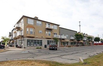 Building 1 in Sylvania, OH - Building Photo - Building Photo