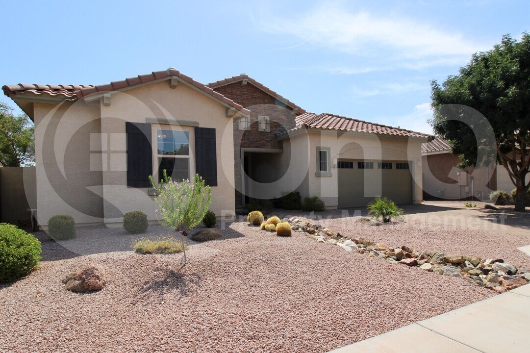 4868 S Quiet Way in Gilbert, AZ - Building Photo