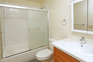 Twin Pines Manor Apartments in Sunnyvale, CA - Foto de edificio - Interior Photo