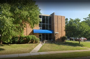 Butterworth Apartments in Moline, IL - Building Photo