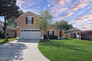 2472 Willowbend Dr in St. Augustine, FL - Building Photo