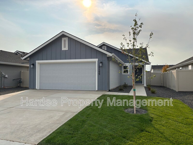 17599 Jackson Rdg Wy in Nampa, ID - Building Photo