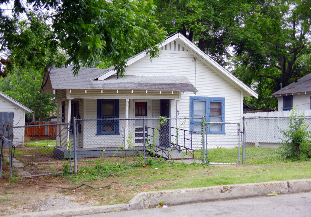 618-624 Potomac St in San Antonio, TX - Building Photo