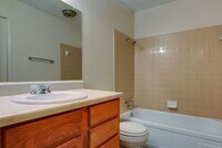 2401 Brookridge Dr photo'