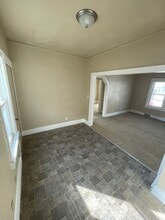 1403 Rawson Ave in South Milwaukee, WI - Building Photo - Building Photo