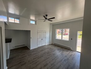 15 3rd St in Carnegie, PA - Building Photo - Building Photo