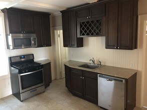 200 King St-Unit -1 in Northampton, MA - Building Photo - Building Photo