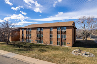 Peak View in Longmont, CO - Building Photo - Building Photo