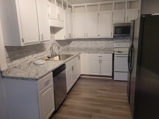 property at 718 N 18th St