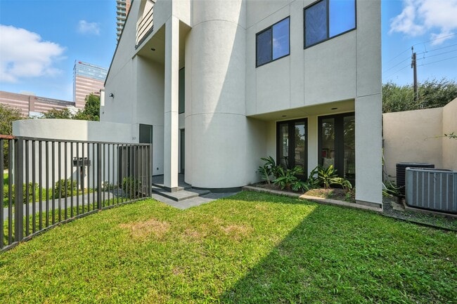 property at 2019 McClendon St