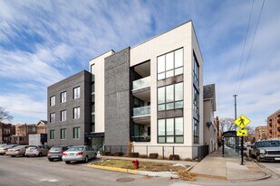 2806 W Wellington Ave Apartments