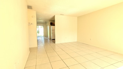 4531 Ballentine Ct in Lakeland, FL - Building Photo - Building Photo