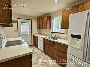 12231 4th Pl W in Everett, WA - Building Photo - Building Photo