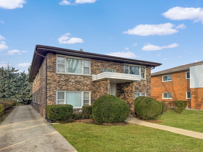 property at 4614 Vernon Ave