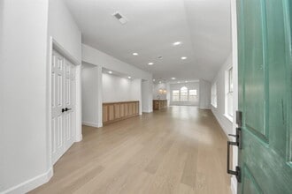 38 Bayou Springs Ct in Spring, TX - Foto de edificio - Building Photo