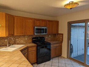 464 Ridgeway Ct in Spring Valley, CA - Building Photo - Building Photo