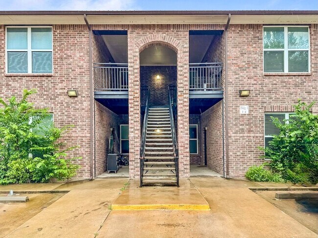 property at 1408 SE 1st St