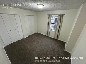 401 12th Ave SE in Norman, OK - Building Photo - Building Photo