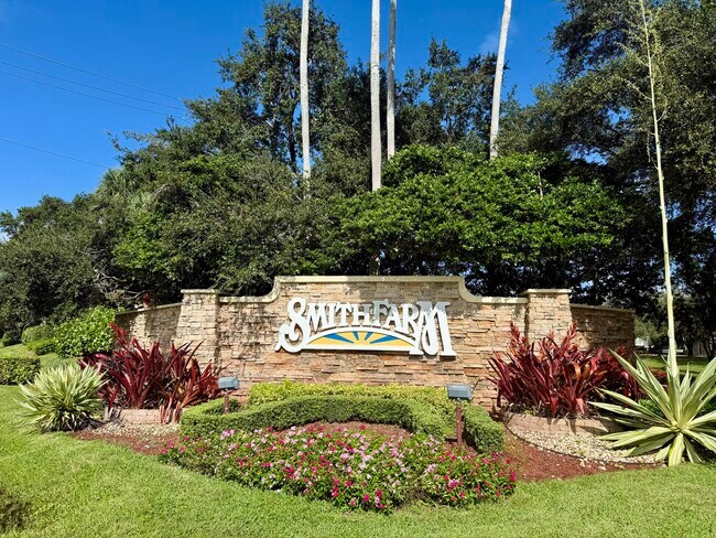 6509 Stonehurst Cir in Greenacres, FL - Building Photo - Building Photo