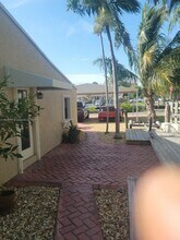 3201 Canal Dr in Pompano Beach, FL - Building Photo - Building Photo