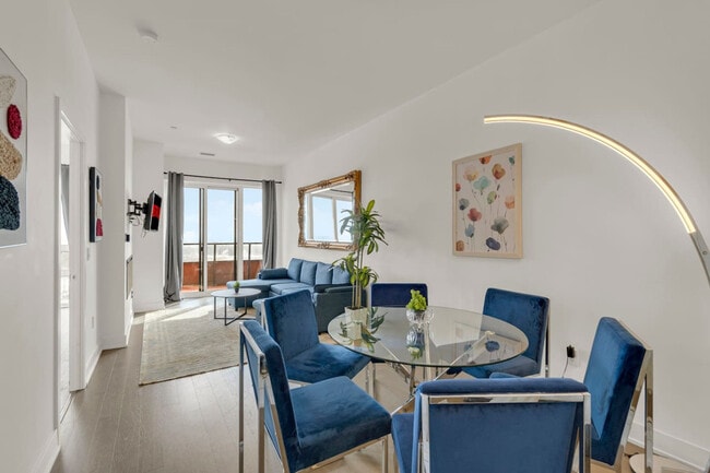 20 Shore Breeze Dr