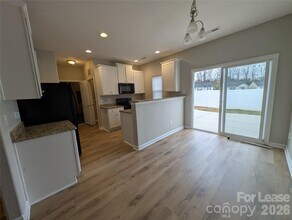 8419 Candlenut Ln in Charlotte, NC - Building Photo - Building Photo