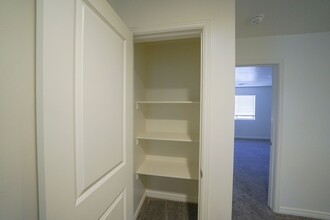 3243 S Fossil Hls Dr in Saint George, UT - Building Photo - Building Photo