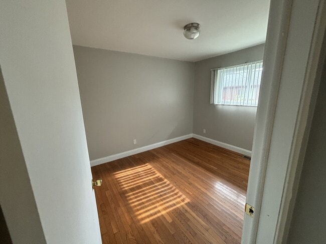 Campbell Apartments in Ypsilanti, MI - Foto de edificio - Interior Photo