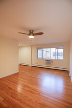 6166 N Winthrop Ave, Unit #203 in Chicago, IL - Building Photo - Building Photo