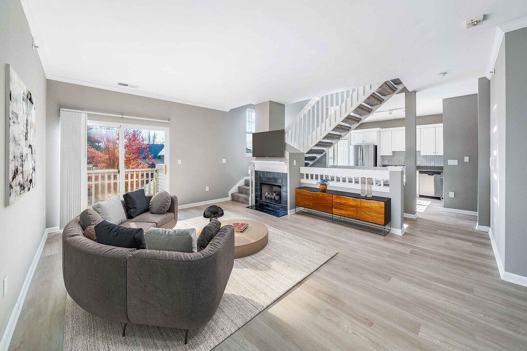 River Run at Naperville in Naperville, IL - Building Photo