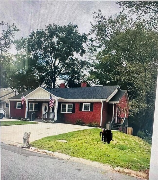 property at 314 Stokes Ave