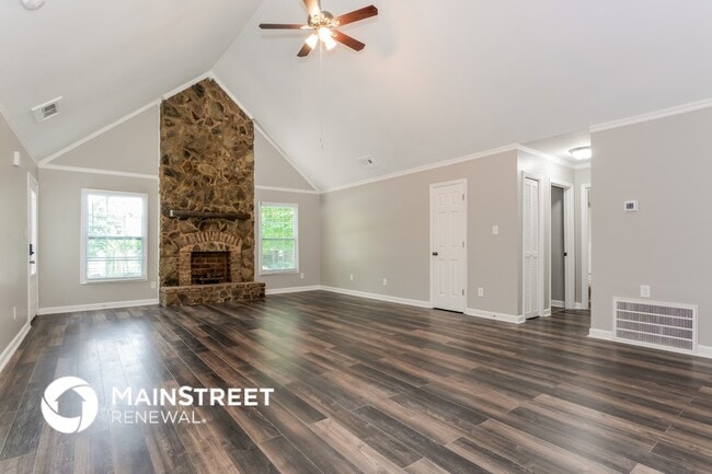 1303 Bellingham Dr in Mooresville, NC - Foto de edificio - Building Photo