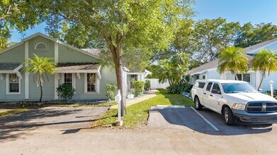 11110 SW 9th Pl in Davie, FL - Building Photo - Building Photo