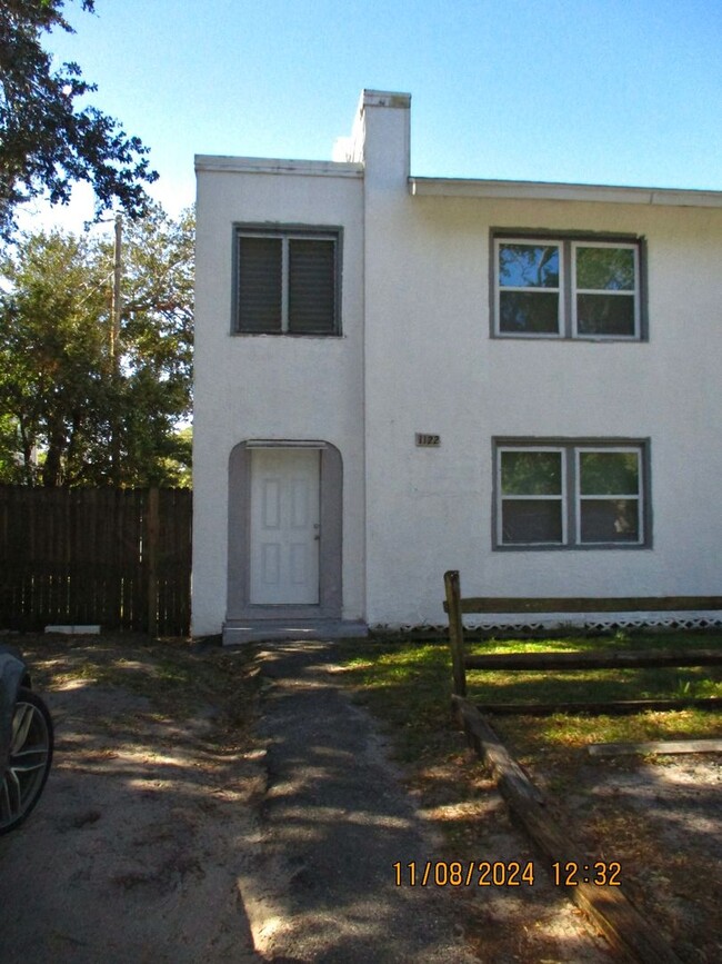 1122 Martha Dr in Daytona Beach, FL - Building Photo - Building Photo