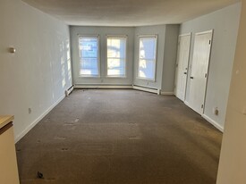 47 4th Ave, Unit #1 in Haverhill, MA - Building Photo - Building Photo