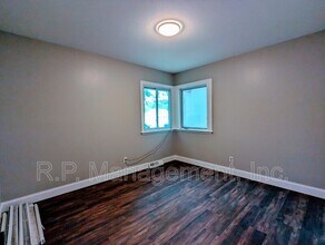 2502 Talmage Ave SE in Minneapolis, MN - Building Photo - Building Photo