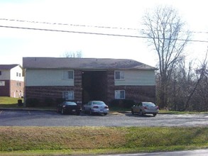 Maple Ridge  Apartments in Mayodan, NC - Building Photo - Building Photo