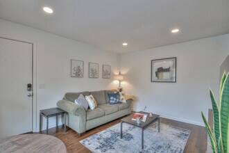 3631 Redmon St in Nashville, TN - Foto de edificio - Building Photo