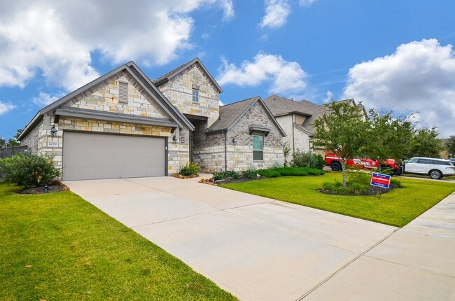 property at 6019 Verde Pl Ln