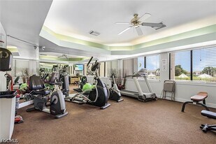 17100 Terraverde Cir in Ft. Myers, FL - Building Photo