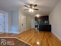 811 W Cornelia Ave, Unit 815-101 in Chicago, IL - Building Photo - Building Photo