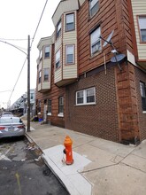 214 N 54th St in Philadelphia, PA - Building Photo - Building Photo