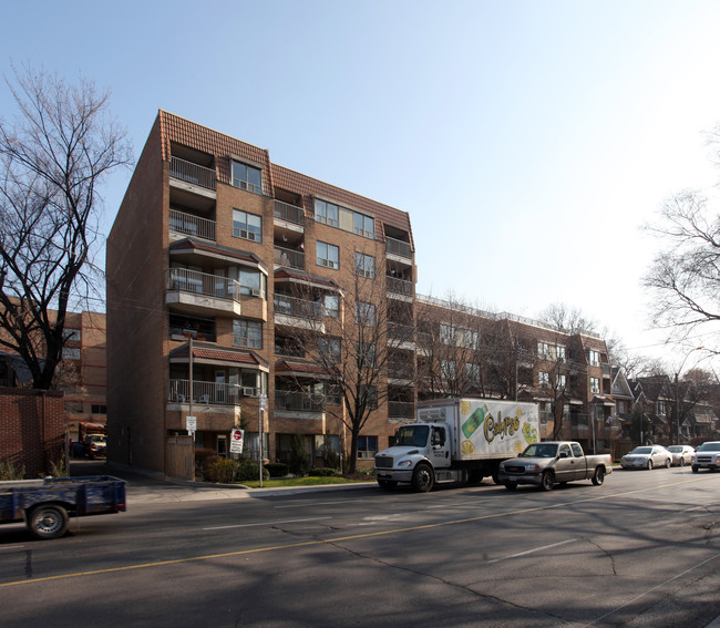 Parkside in Toronto, ON - Building Photo - Building Photo