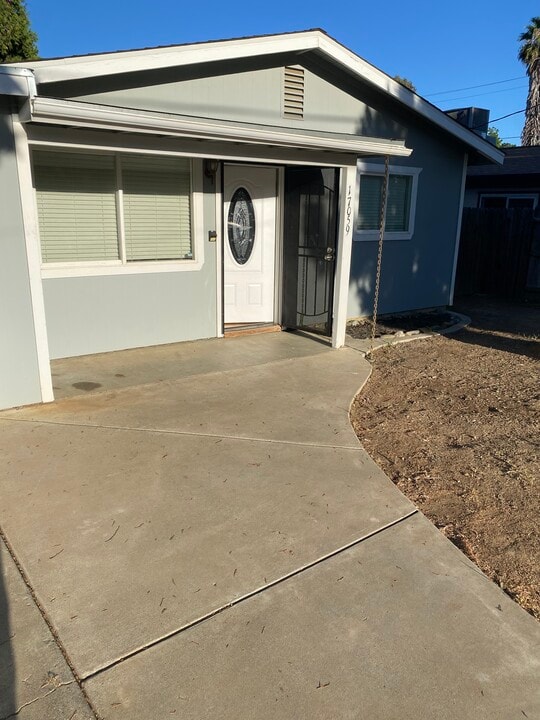 17059 Mattie St in Esparto, CA - Building Photo