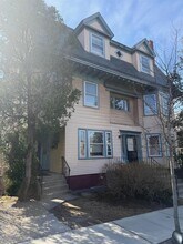 79 College Ave, Unit 3 in Somerville, MA - Foto de edificio - Building Photo